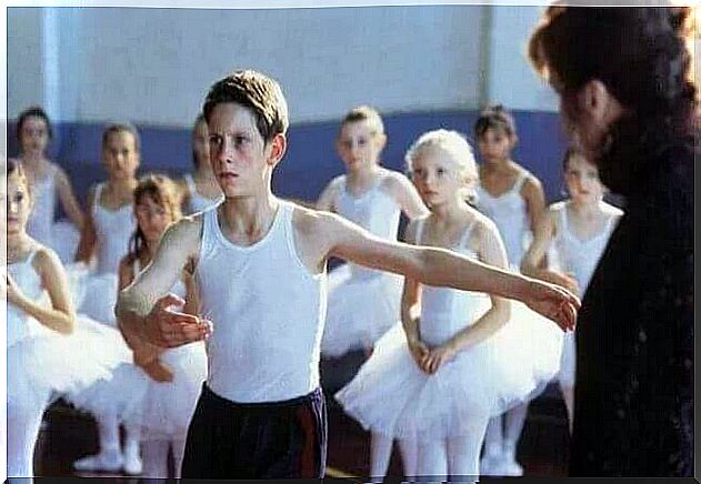 Billy-Elliot-bailando-ballet