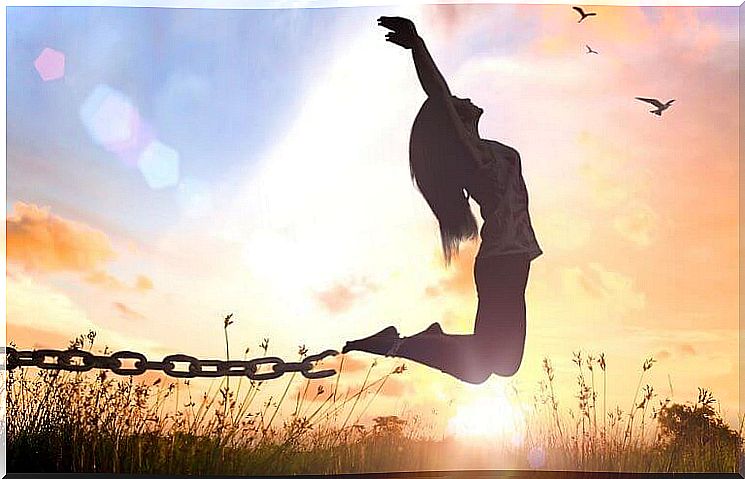 woman who frees herself from her chains